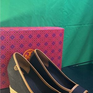 Tory Burch Elegant Black and Tan Wedges New